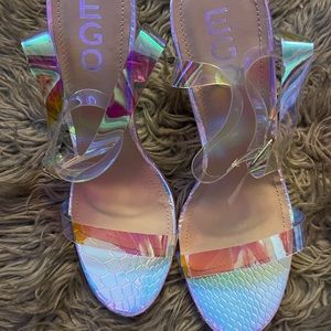 Holographic wrap around high heels size 7